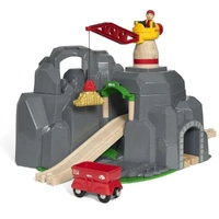 BRIO World Tunnel - Crane and Mountain Tunnel