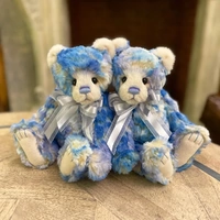 Charlie Bears - Streamers