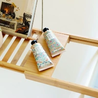 William Morris At Home - Strawberry Thief - Aloe & Lime Hand Cream