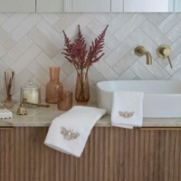 Pilbeam Living - Bee Bee Hand Towel