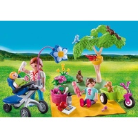 Playmobil Family Fun - Family Picnic Carry Case
