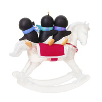 2025 Hallmark Keepsake Ornament - A Gift From Santa (Penguin Friends)
