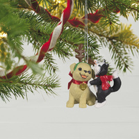 2022 Hallmark Keepsake Ornament - Spruced-Up Pets Special Edition