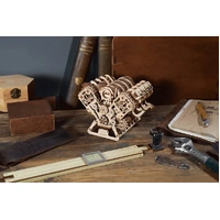 UGears - Engine V8