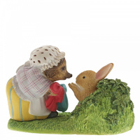 Beatrix Potter Peter Rabbit Miniature Figurine - Mrs. Tiggy-Winkle Returning Peter's Laundered Jacket