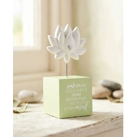 House of Sentiments Figurine - Lotus Flower