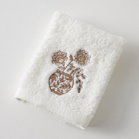 Pilbeam Living - Timeless Blossoms Face Washer